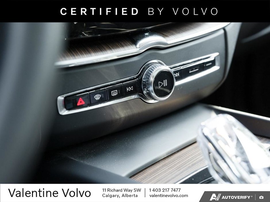 2023 Volvo XC60 Ultimate Dark Theme-19