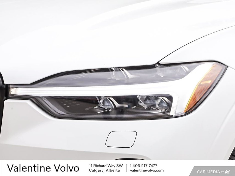 2024 Volvo XC60 Plus Dark Theme-9