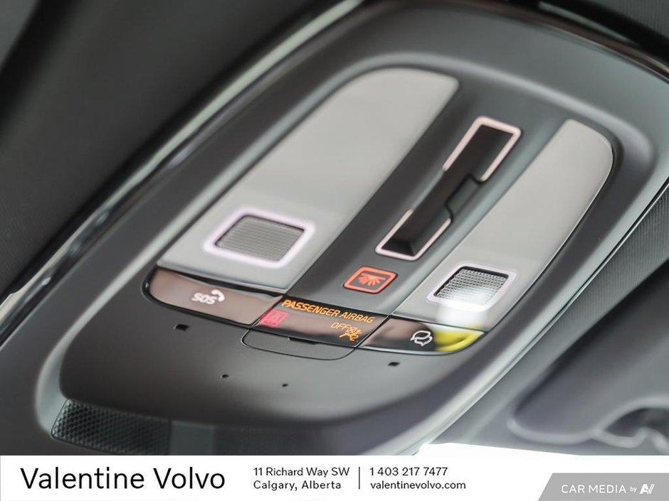 2024 Volvo XC60 Plus Dark Theme-21