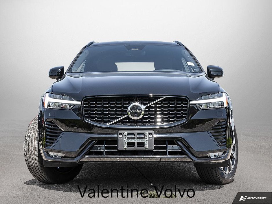 2024 Volvo XC60 Plus Dark Theme-1