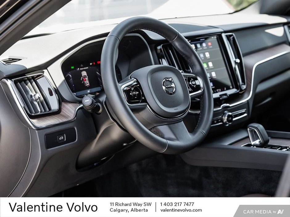 2024 Volvo XC60 Plus Dark Theme-26