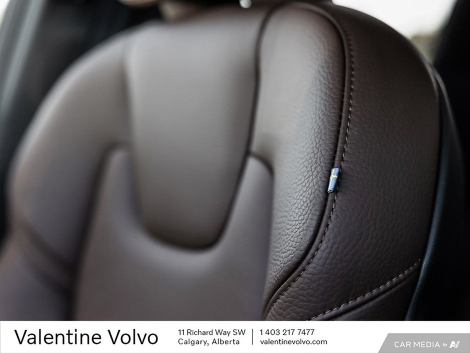 2024 Volvo XC60 Plus Dark Theme-21