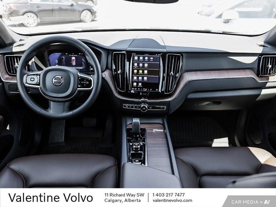 2024 Volvo XC60 Plus Dark Theme-27