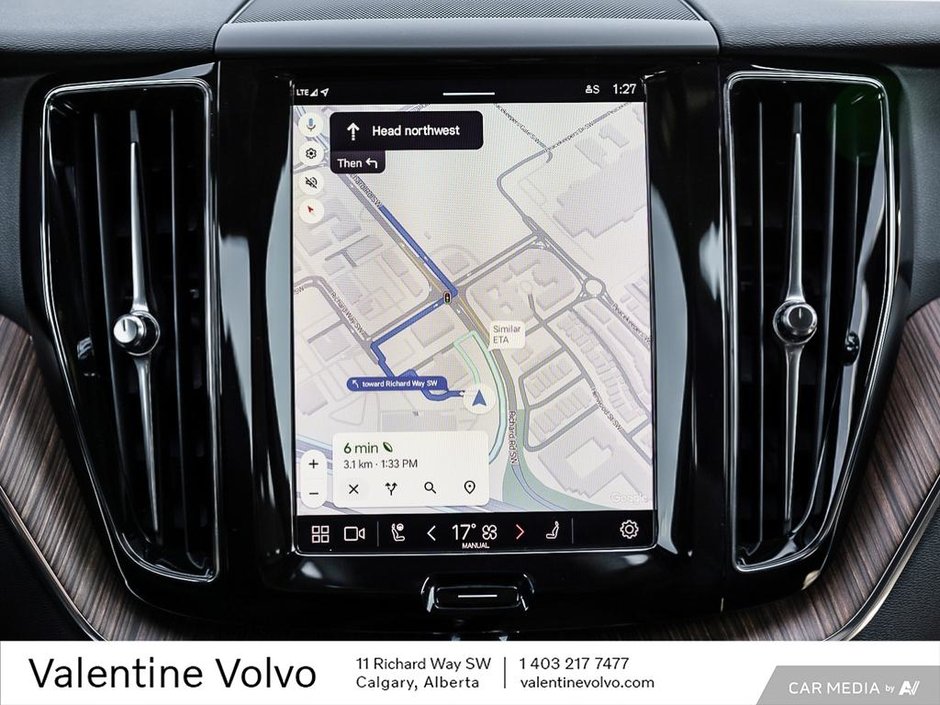 2024 Volvo XC60 Plus Dark Theme-19