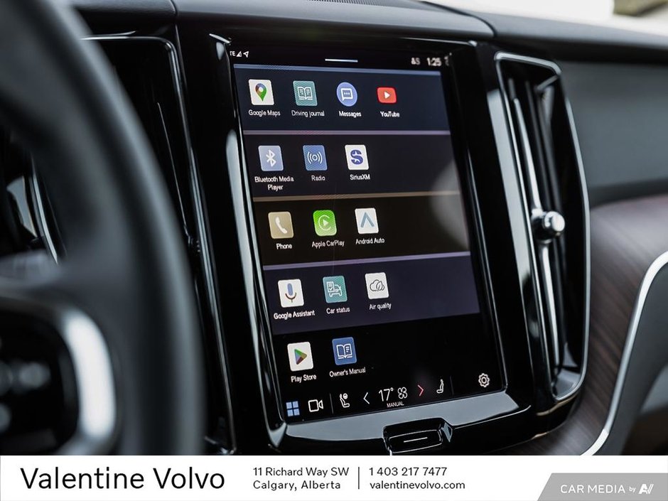 2024 Volvo XC60 Plus Dark Theme-17