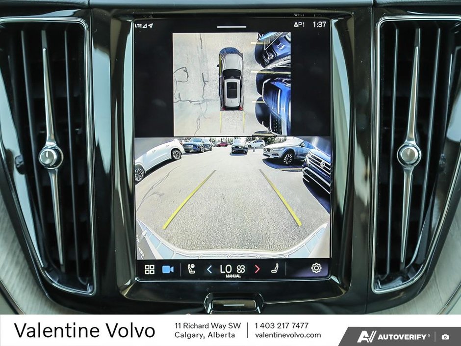 2024 Volvo XC60 Ultimate Dark Theme-26