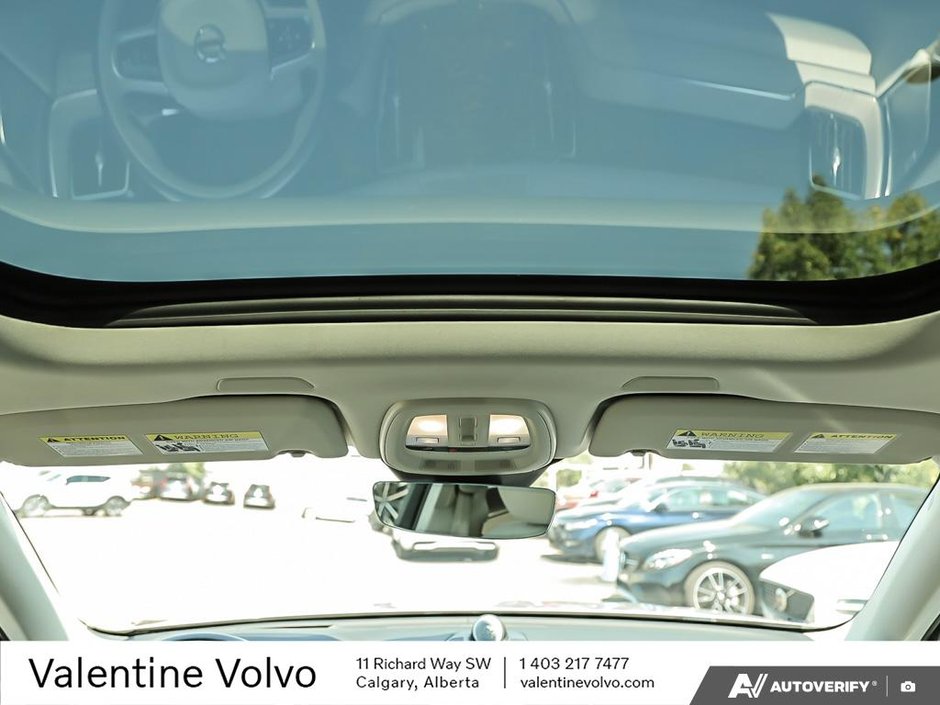 2024 Volvo XC60 Ultimate Dark Theme-25