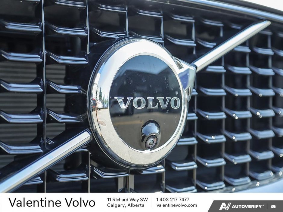 2024 Volvo XC60 Ultimate Dark Theme-8