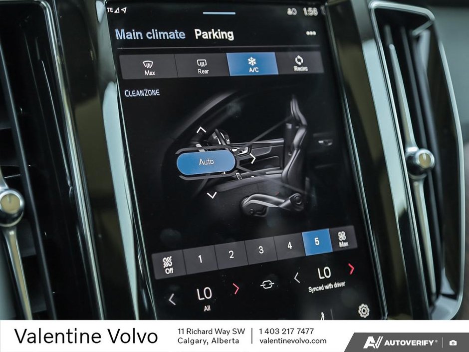 2024 Volvo XC60 Plus Dark Theme-19