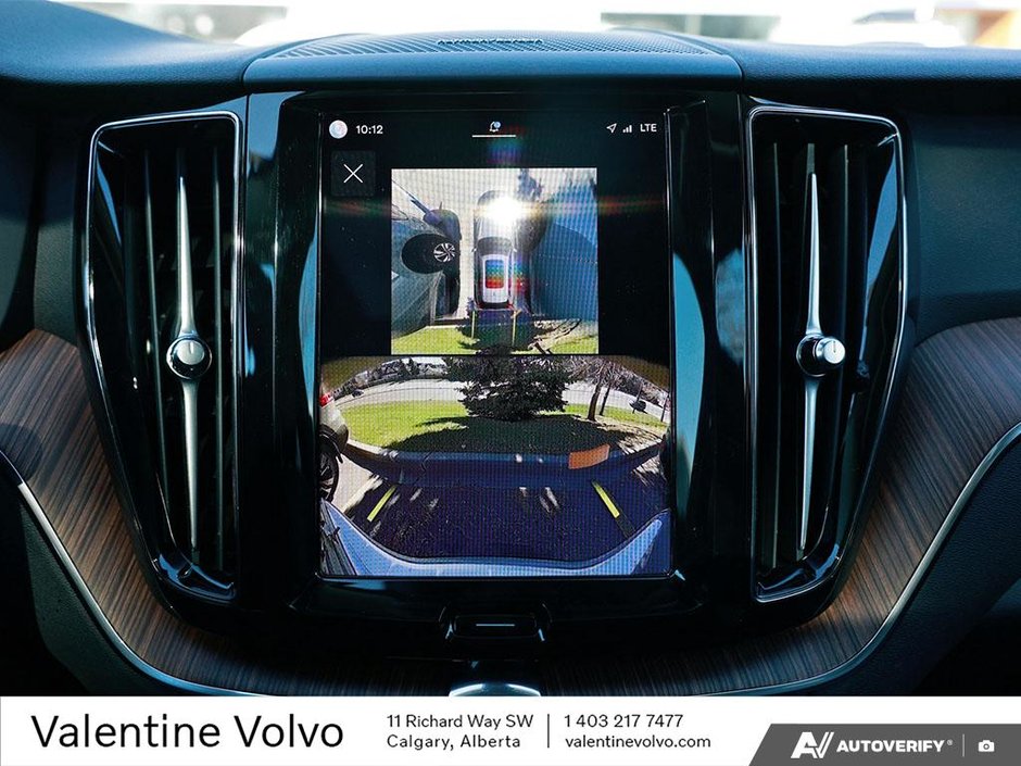 2024 Volvo XC60 Plus Dark Theme-26
