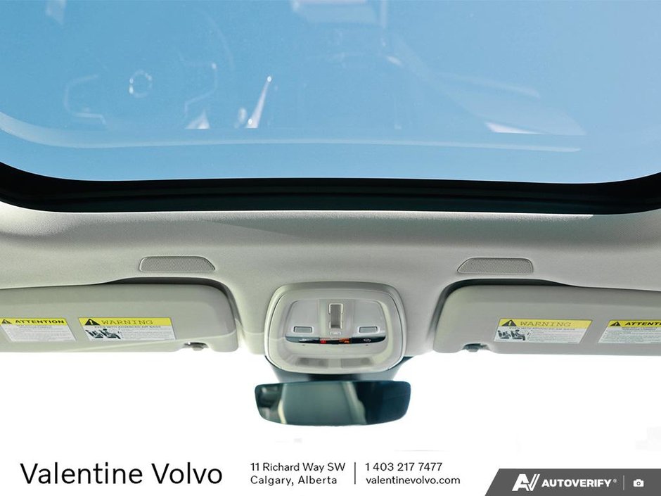 2024 Volvo XC60 Plus Dark Theme-24