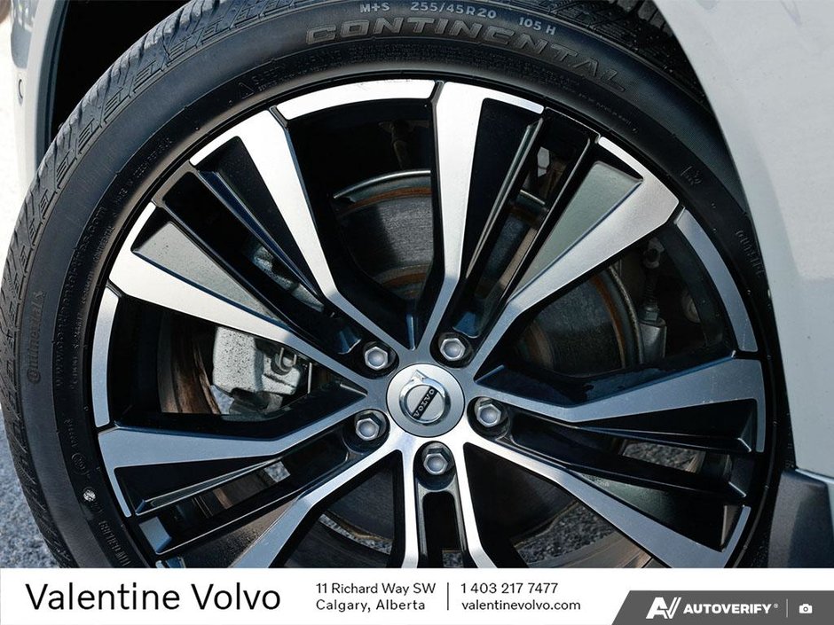 2024 Volvo XC60 Plus Dark Theme-7