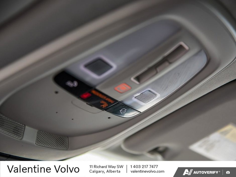 2024 Volvo XC60 Ultimate Dark Theme-21