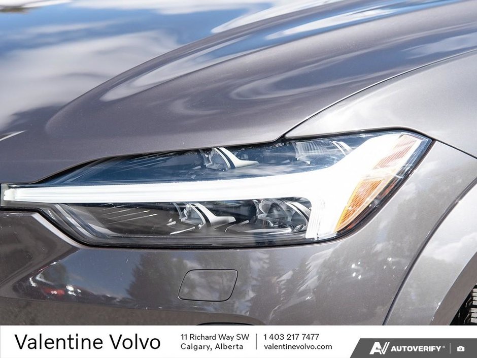 2024 Volvo XC60 Ultimate Dark Theme-9