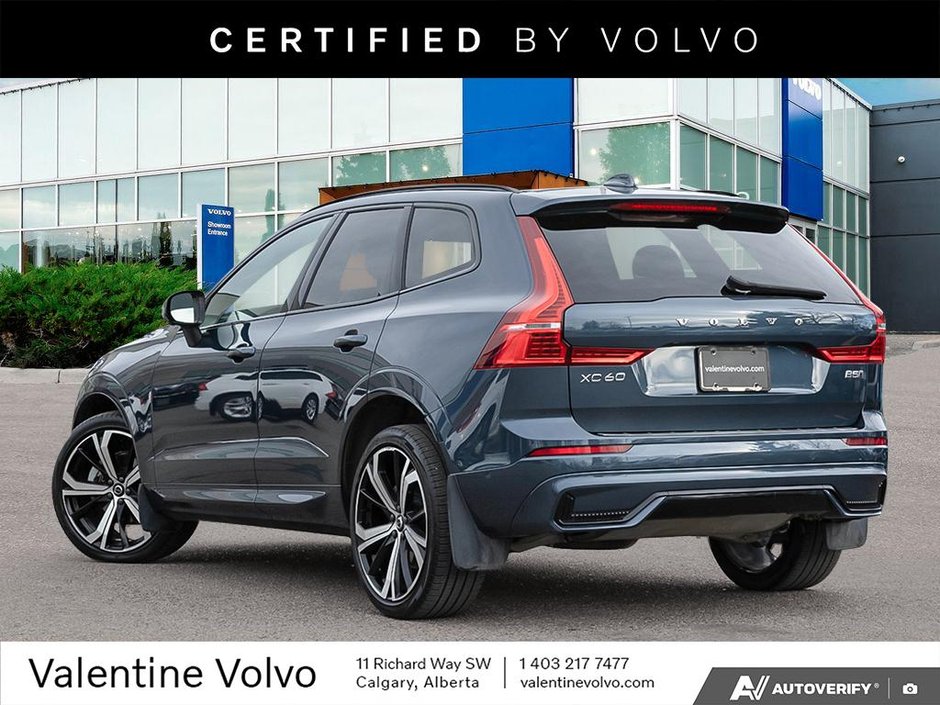 2024 Volvo XC60 Ultimate Dark Theme-3