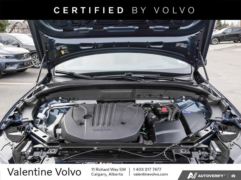 2024 Volvo XC60 Ultimate Dark Theme-9