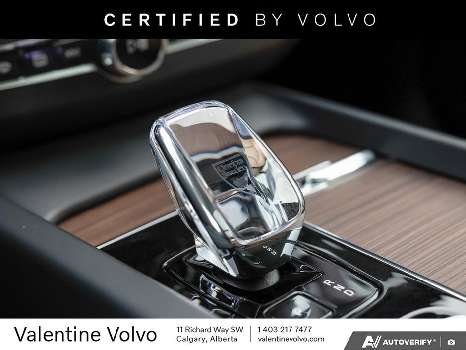 2024 Volvo XC60 Ultimate Dark Theme-18