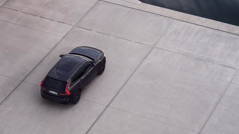 2025 Volvo XC60 Ultra-1