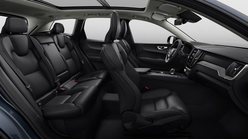 2025 Volvo XC60 Plus-4
