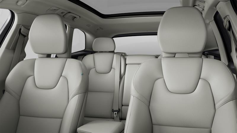2025 Volvo XC60 Plus-4