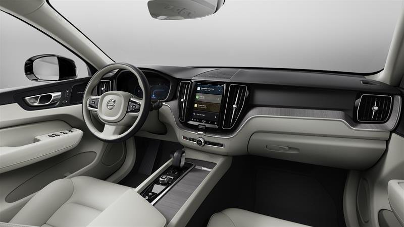 2025 Volvo XC60 Plus-3