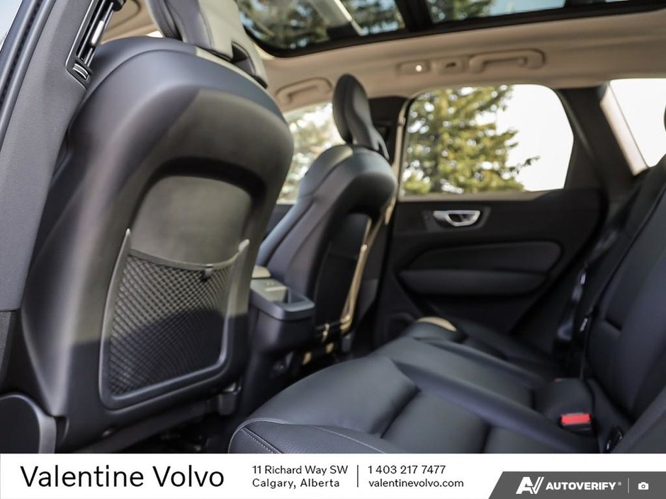 2025 Volvo XC60 Plus Dark Theme-23