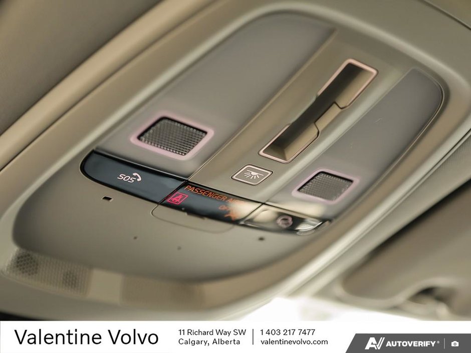 2025 Volvo XC60 Plus Dark Theme-21