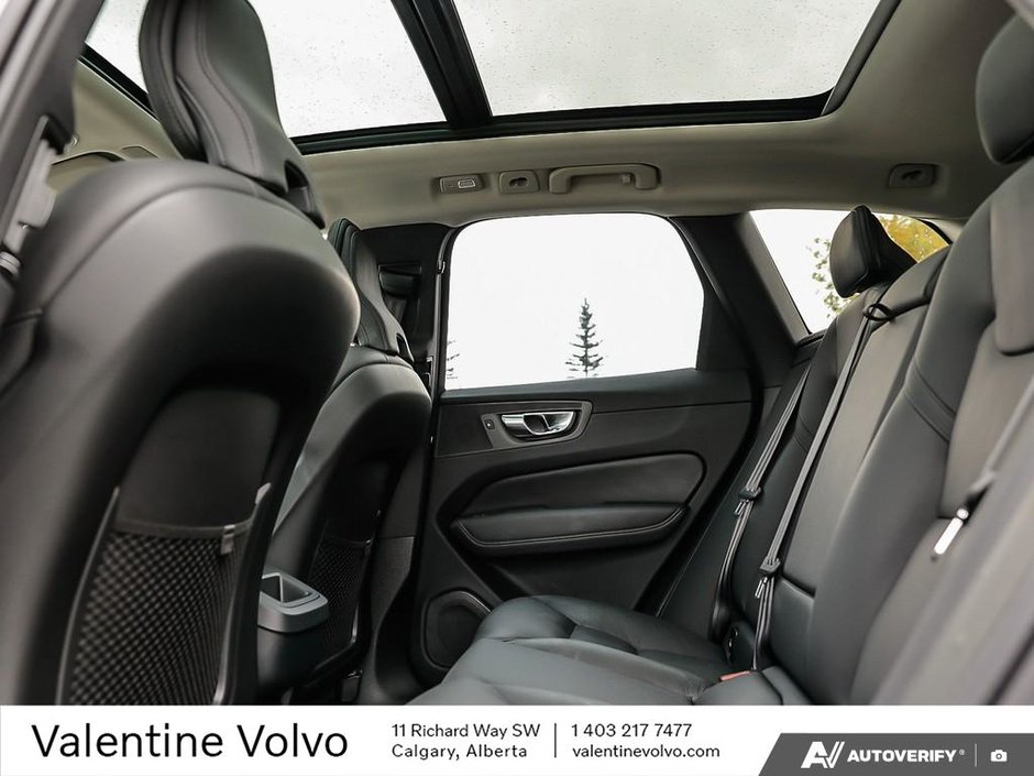 2025 Volvo XC60 Plus Dark Theme-23