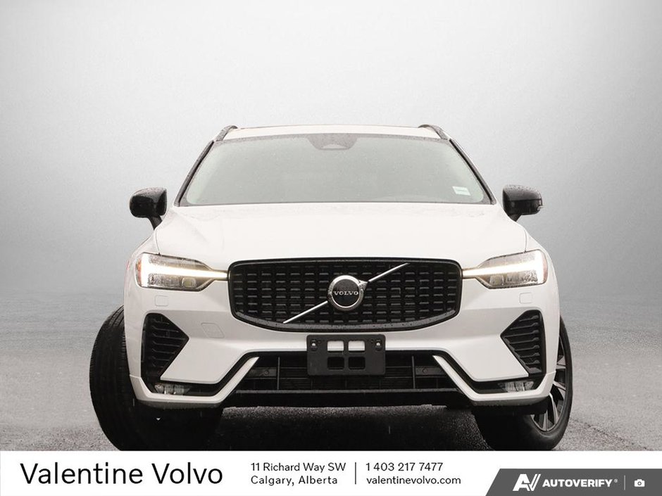 2025 Volvo XC60 Core Dark Theme-1