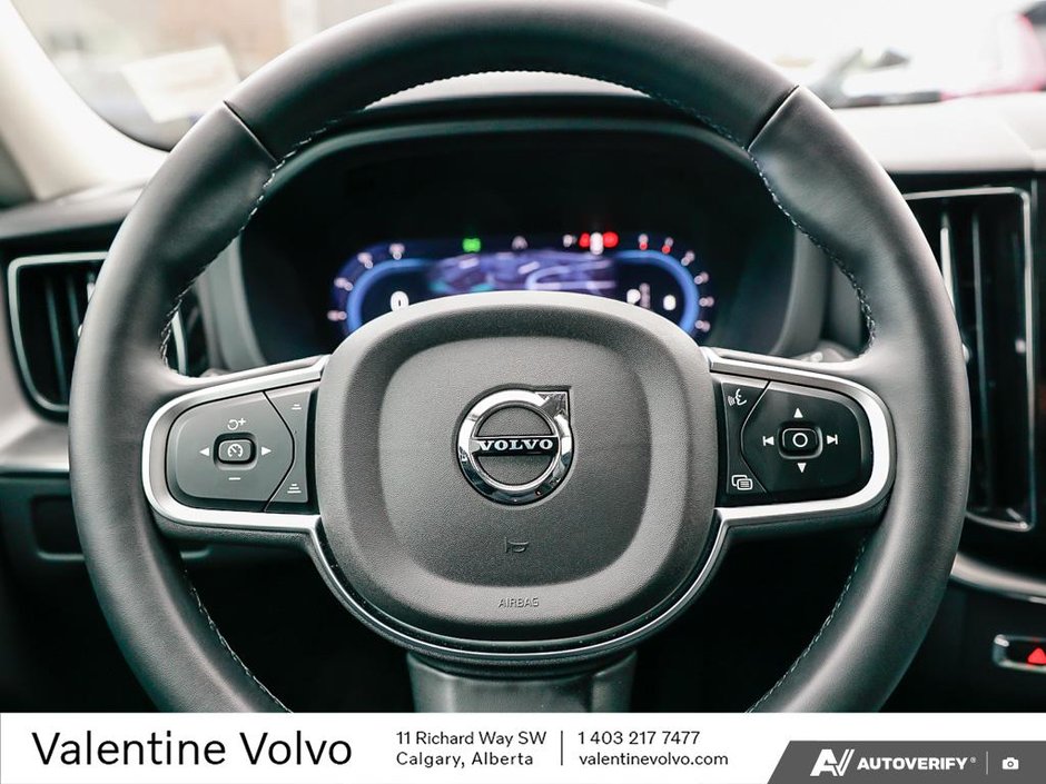 2025 Volvo XC60 Core Dark Theme-13