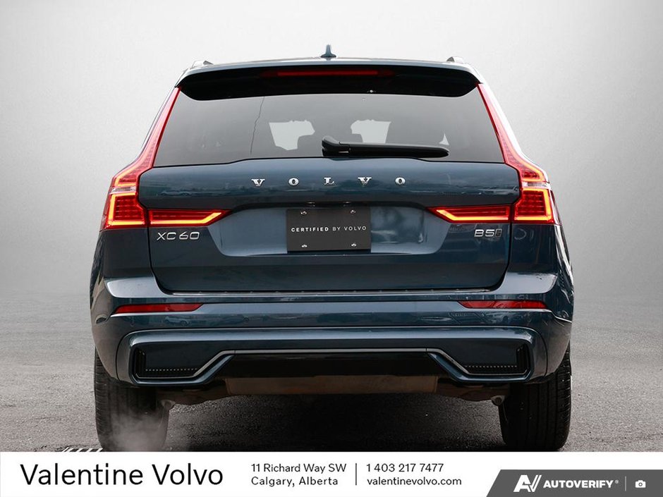 2025 Volvo XC60 Core Dark Theme-4