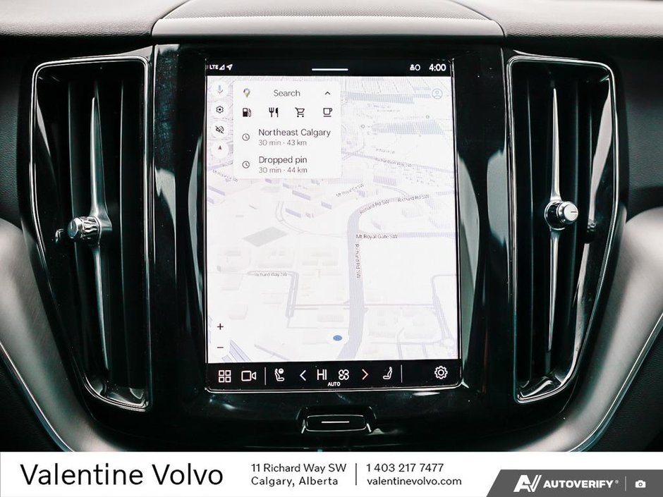 2025 Volvo XC60 Core Dark Theme-20