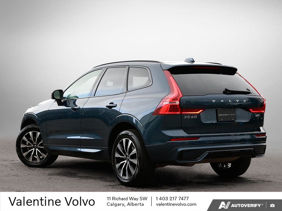 2025 Volvo XC60 Core Dark Theme-3