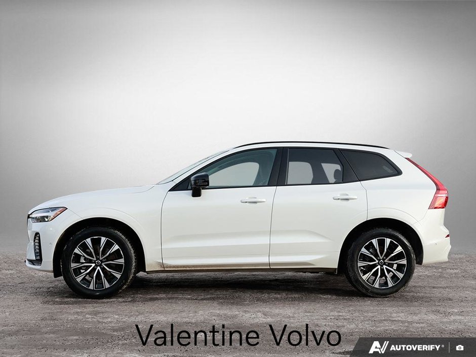 2025 Volvo XC60 Plus Dark Theme-2