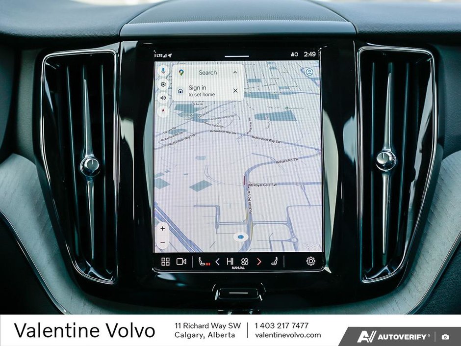 2025 Volvo XC60 Plus Dark Theme-20