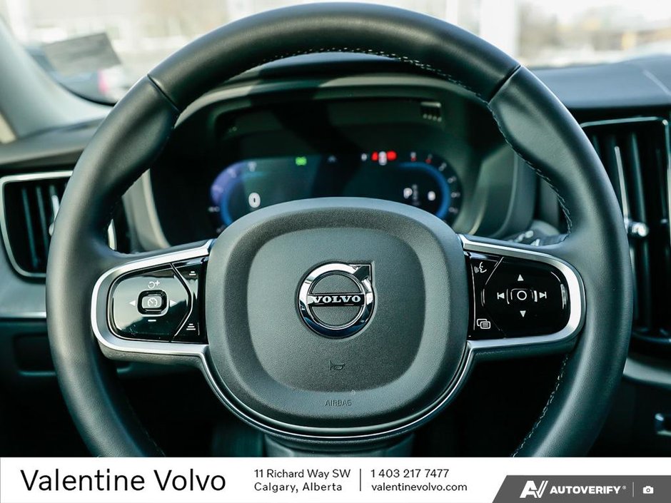 2025 Volvo XC60 Plus Dark Theme-13