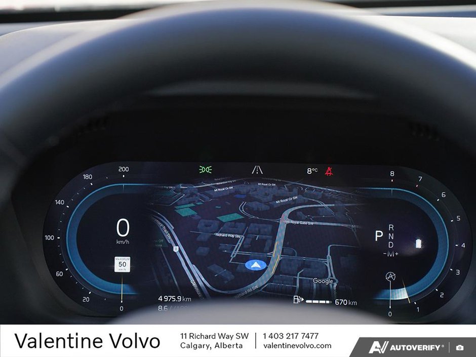 2025 Volvo XC60 Plus Dark Theme-14