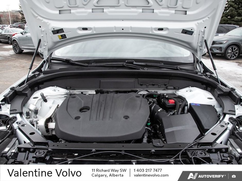 2025 Volvo XC60 Core Dark Theme-7