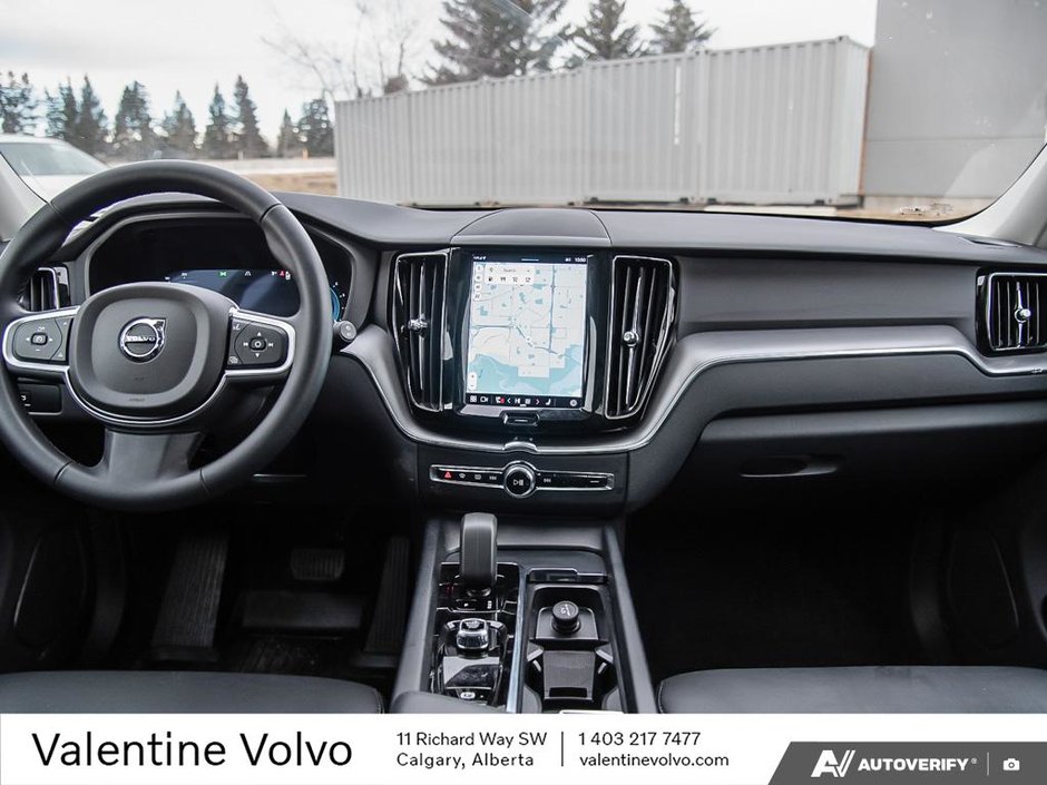 2025 Volvo XC60 Core Dark Theme-24