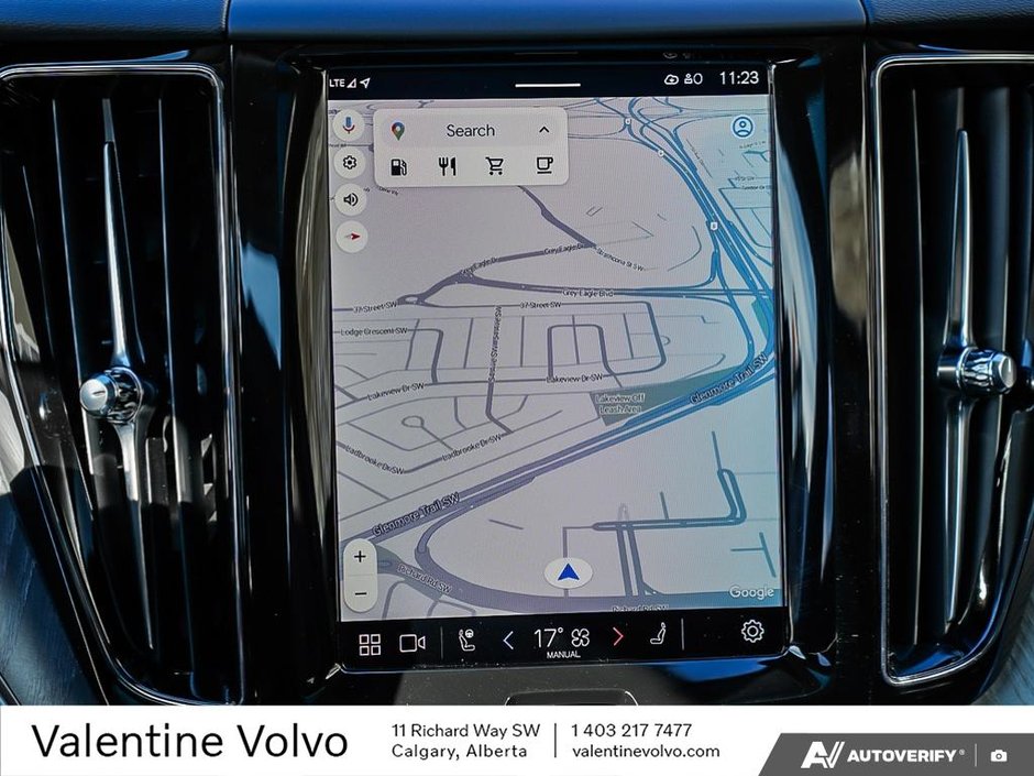 2025 Volvo XC60 Plus Dark Theme-20