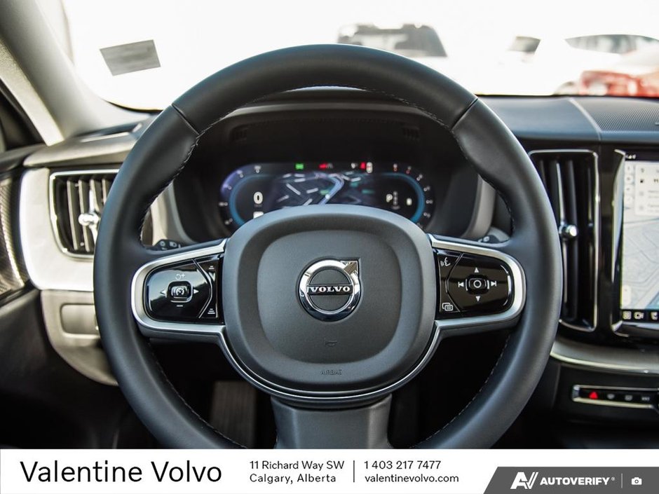 2025 Volvo XC60 Plus Dark Theme-13