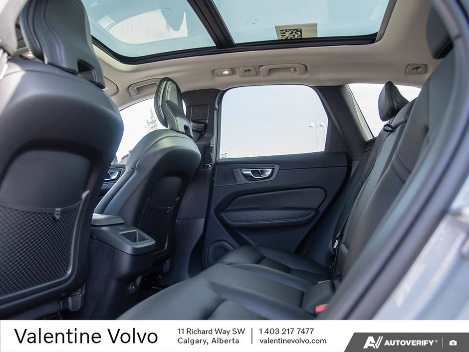 2025 Volvo XC60 Core Dark Theme-23