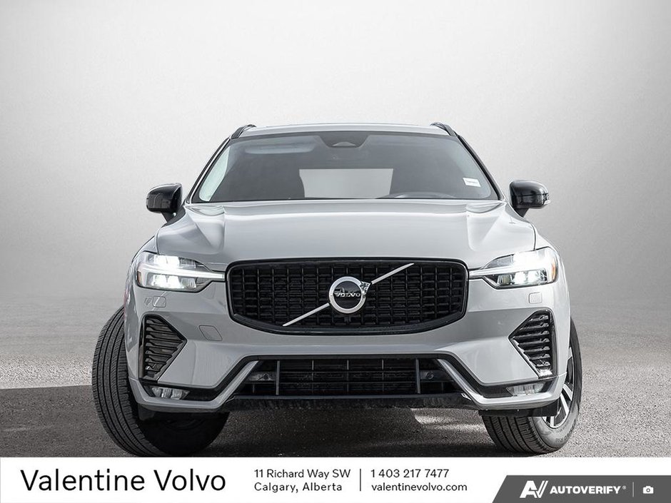 2025 Volvo XC60 Core Dark Theme-1