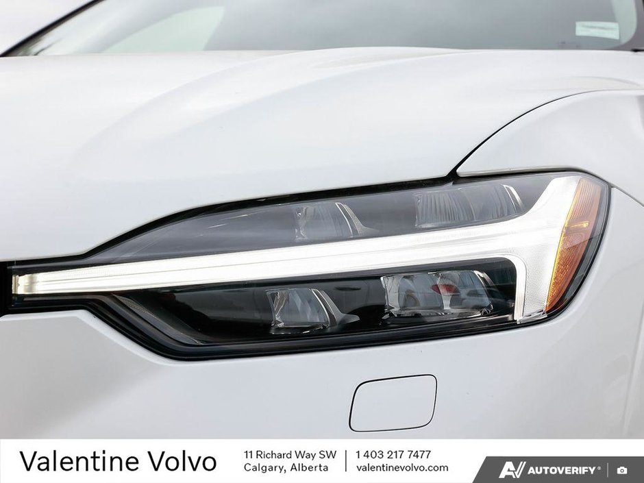 2025 Volvo XC60 Plus Dark Theme-9