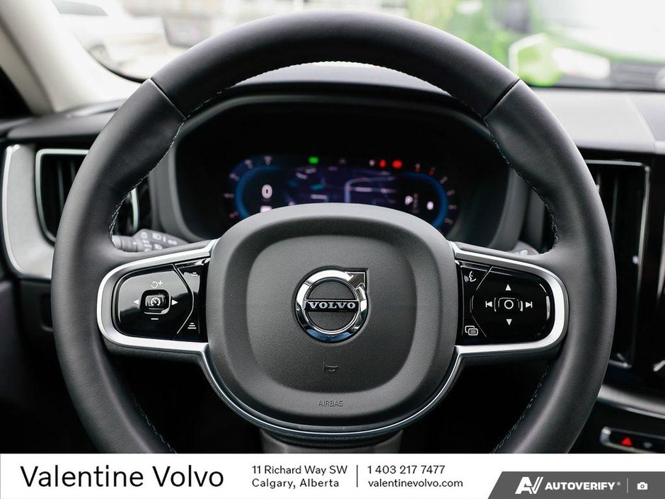 2025 Volvo XC60 Plus Dark Theme-13