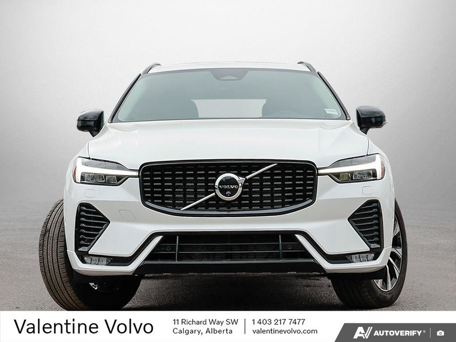 2025 Volvo XC60 Plus Dark Theme-1