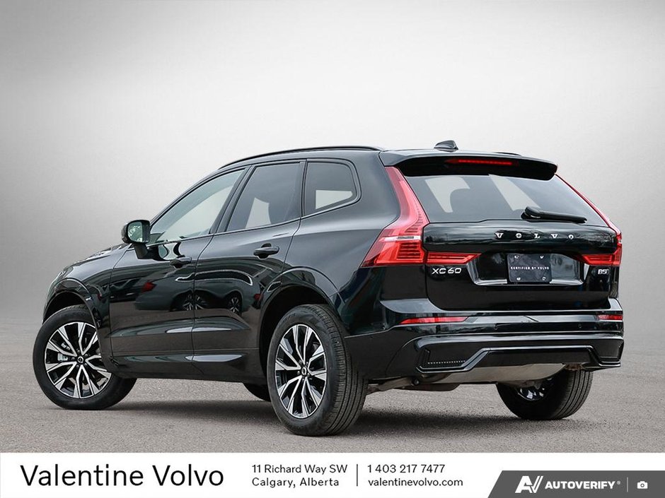 2025 Volvo XC60 Plus Dark Theme-3
