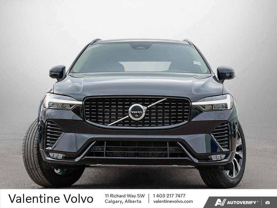 2025 Volvo XC60 Plus Dark Theme-1