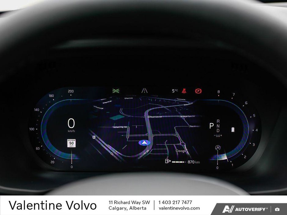 2025 Volvo XC60 Plus Dark Theme-14