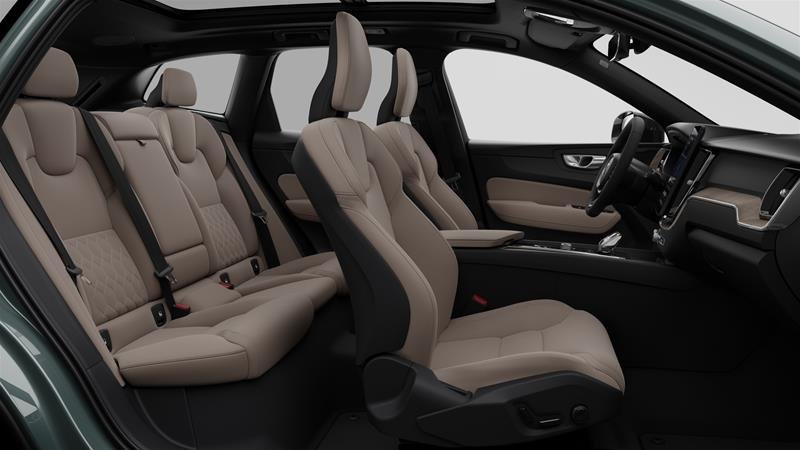 2026 Volvo XC60 Plus-4